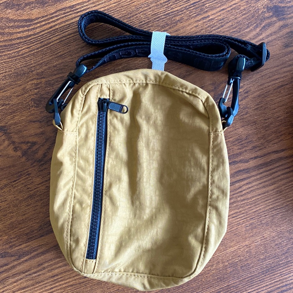 BAGGU sport crossbody in dark khaki - new